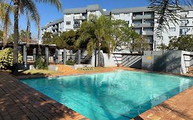 The Classic Menlyn Maine Apartment